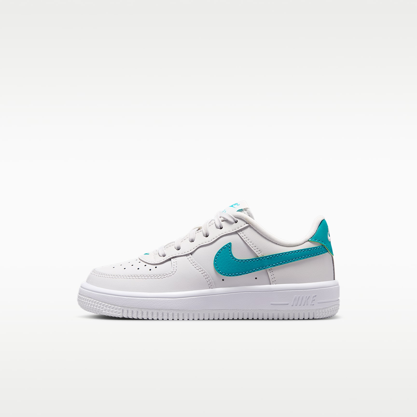 ナイキ NIKE フォース1 Air Force 1 Low 20cm キッズ Nike Force 1 Low Little Kids' Shoes. Nike.com